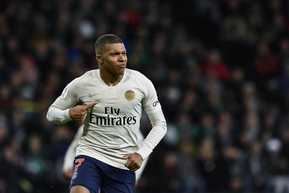 英国年轻人放弃大厂工程师职业，专注当房东，年入百万镑！